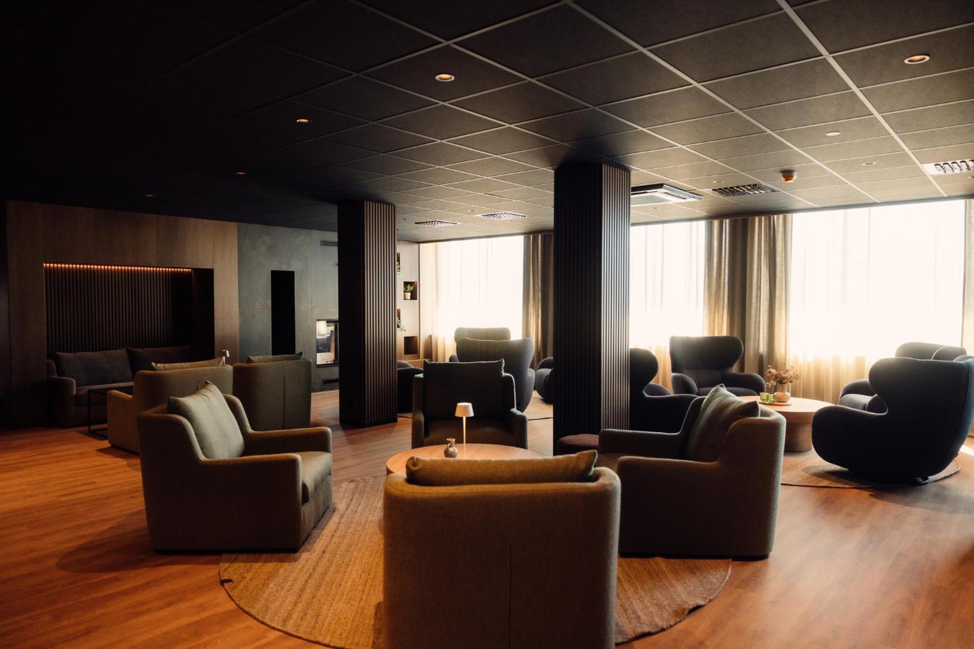 Bjerkvik Hotell Ngoại thất bức ảnh