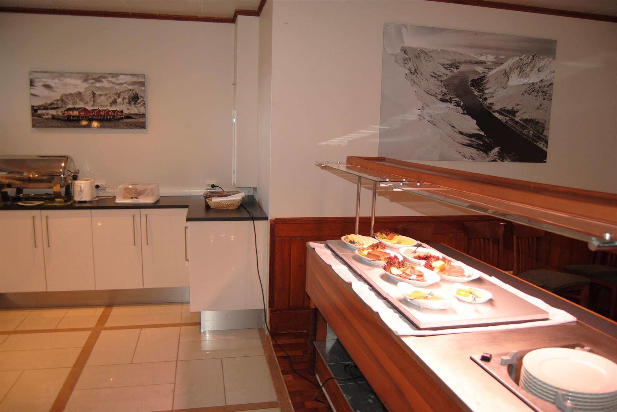 Bjerkvik Hotell Ngoại thất bức ảnh
